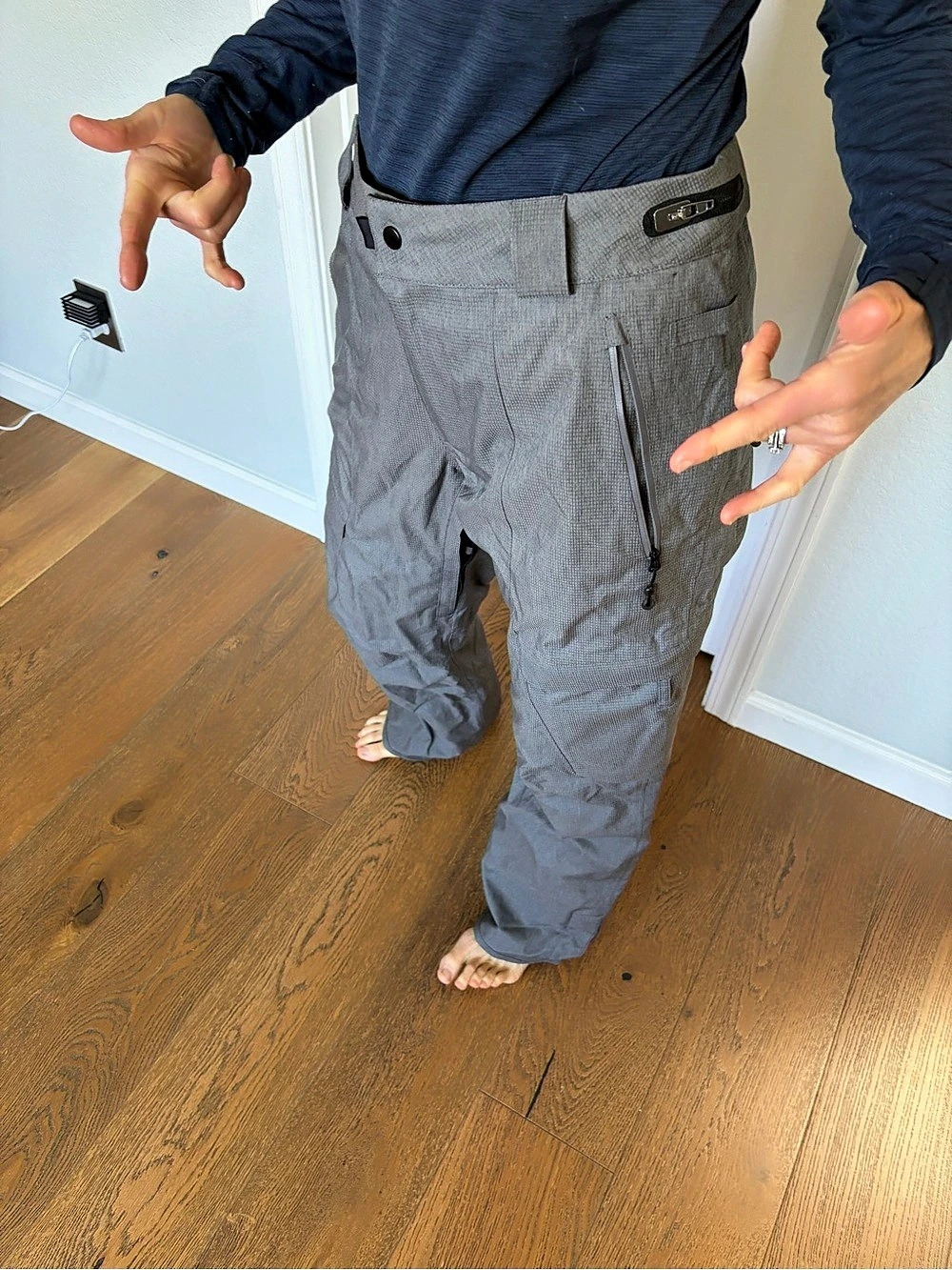686 GLCR snowboard pants Men's Gray Snowboard Pants Size Medium